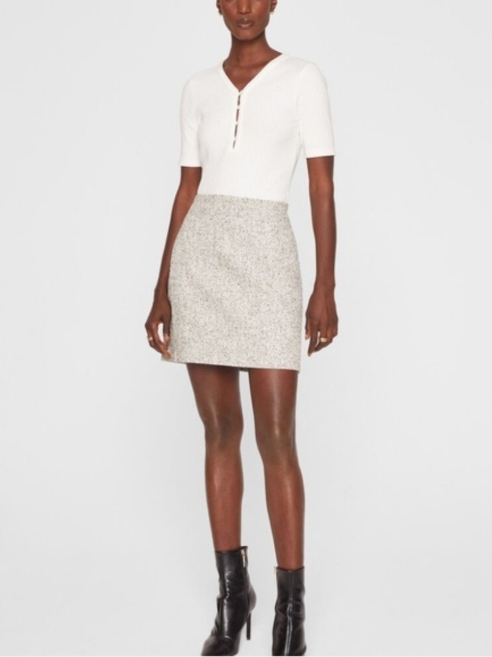 Club Monaco Centie Skirt Textured Cream Mini Skirt Sizd US8
